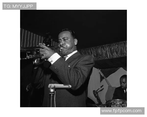 爵士乐的魅力与演变：从20世纪初到现代的音乐风格与文化探索