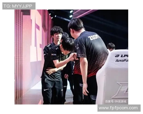CSGO战术解析:深入探讨JDG在比赛中的控制策略与表现 CSGO战术解析:深入探讨JDG在比赛中的控制策略与表现