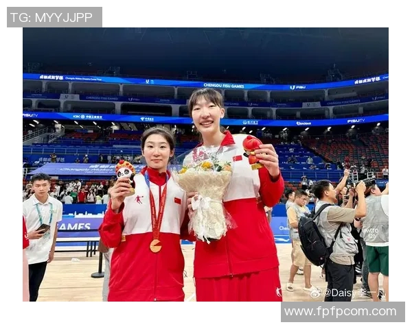 中国足球明星李凡的职业生涯与成就全景回顾 中国足球明星李凡的职业生涯与成就全景回顾